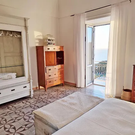 Maridea - La Loggia * Ponza