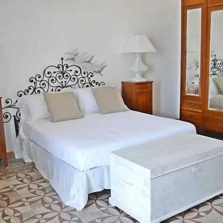 Maridea - La Loggia Ponza
